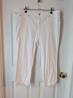 Crown & Ivy white crop stretch jeans - 10